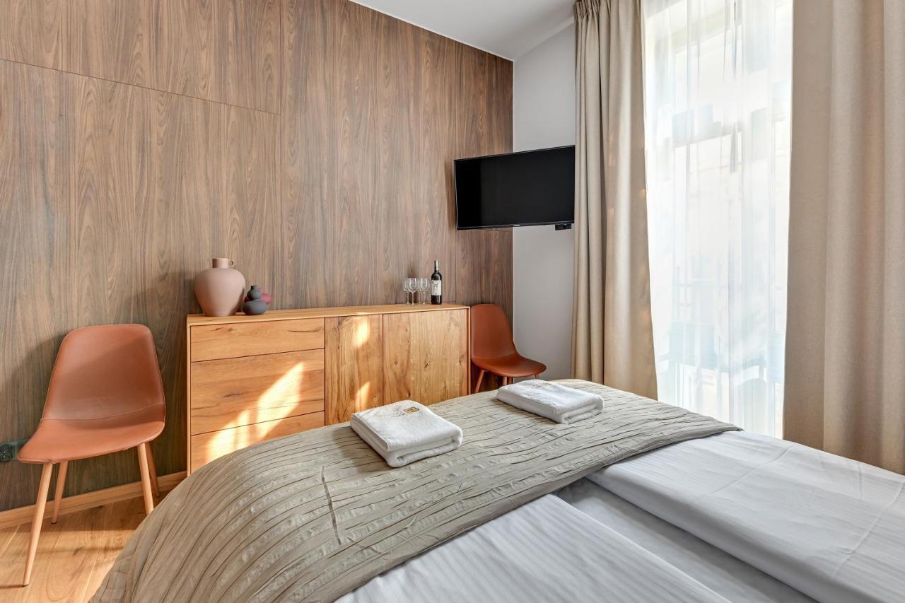 Side - Boutique House Apartament *